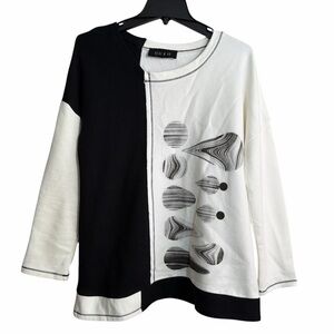 OZAI N KU Black White Abstract Artsy Lagenlook Modal Cotton‎ Top Medium